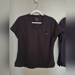 Jaanuu Black V-Neck Short Sleeve Scrub Top EUC Large